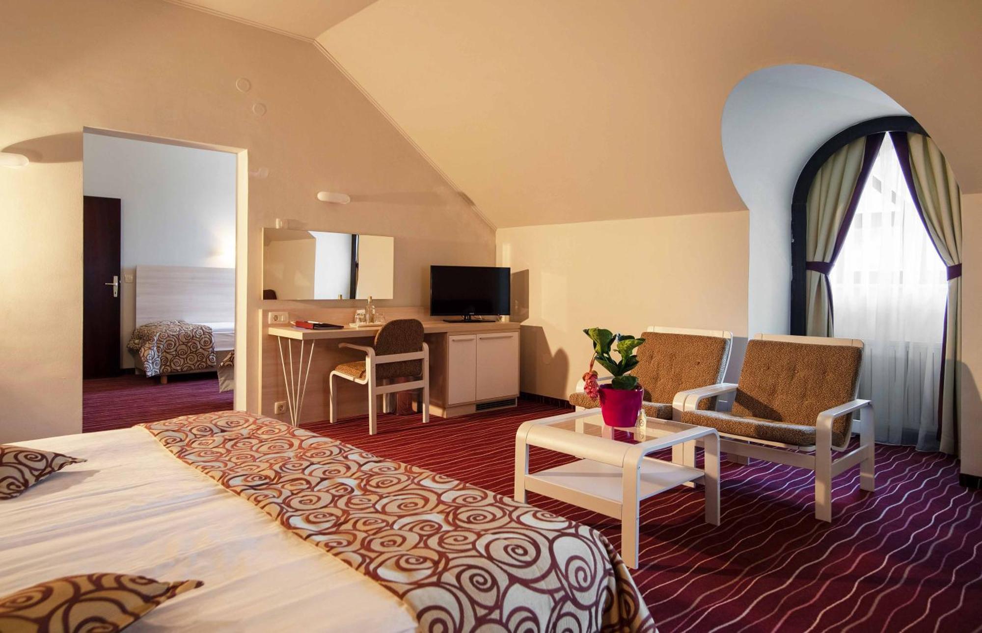 Hotel Zagreb - Health & Beauty Rogaška Slatina Pokoj fotografie
